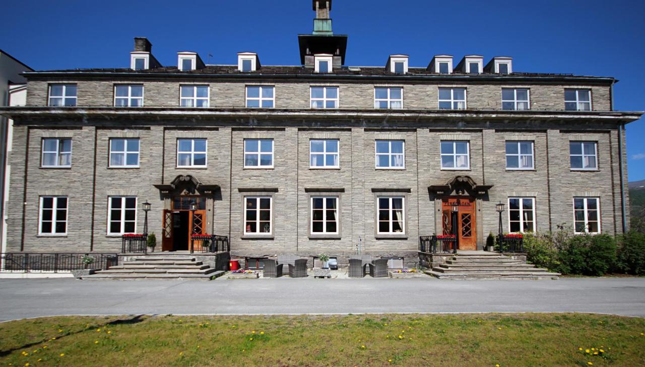 Oppdal Turisthotell Bagian luar foto